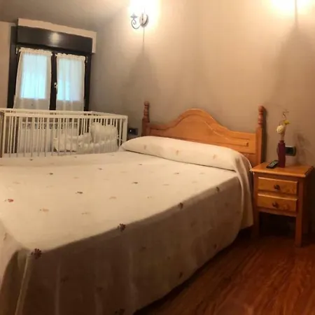 Alojamiento Rural Elortatxu Alloggio in famiglia *